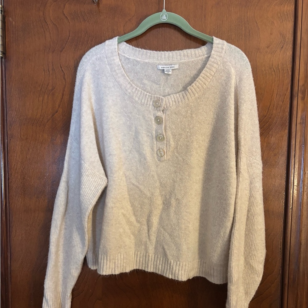 American Eagle Super Soft Cream Ivory Sweater Size M